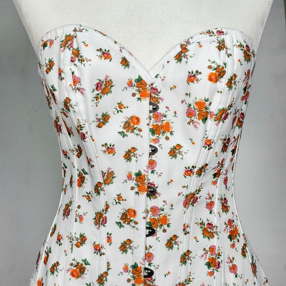 Corset Story Overbust Corset in White Floral Print | 6 - Picture 4 of 11